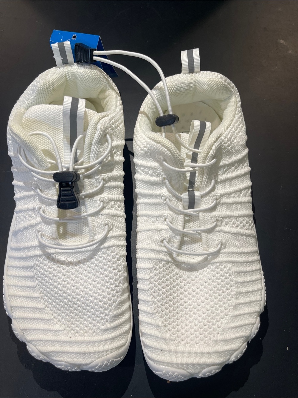 White Watelves shoes size 37  (5-5.5 US)